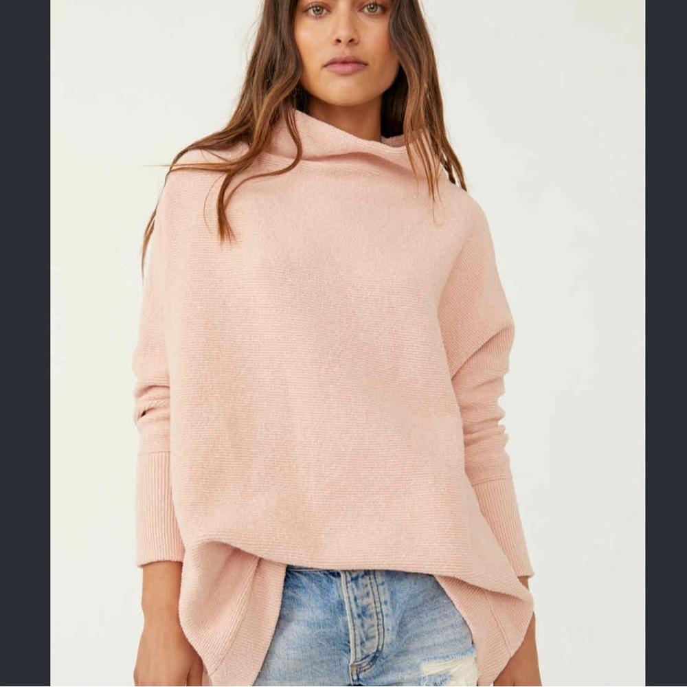 134. free people ottoman L dusty rose